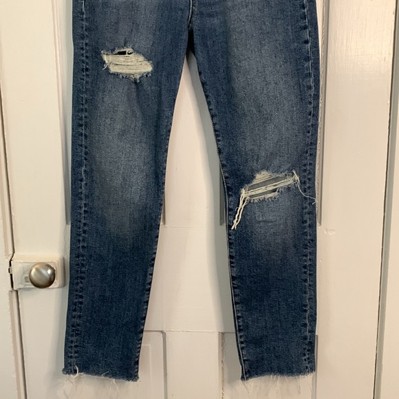 GAP HIGH RISE DESTROYED GIRLFRIEND JEANS - Picture 3 of 10